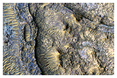 Инвертированные каналы в красочном кратере Касимов