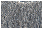 Предположительно, кратер с террасами на равнине Аркадия