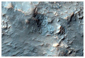 Хорошо сохранившийся ударный кратер в Тирренской земле 