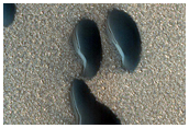 Furrows on Dunes