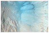 Crater and Lineae in Chryse Planitia