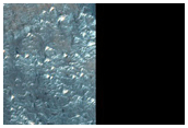Дюны, видимые на снимках Mars Orbital Camera
