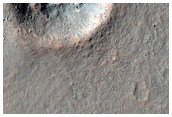 Piccolo cratere terrazzato in Solis Planum