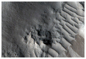 Layers and Possible Bench in Northern Mid-Latitude Trough
