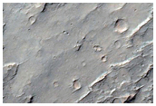 Podmuchy w kraterze na zachód od Maadim Vallis