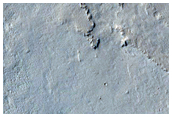Południowa granica wyrzuconego materiału w kraterze Zunil