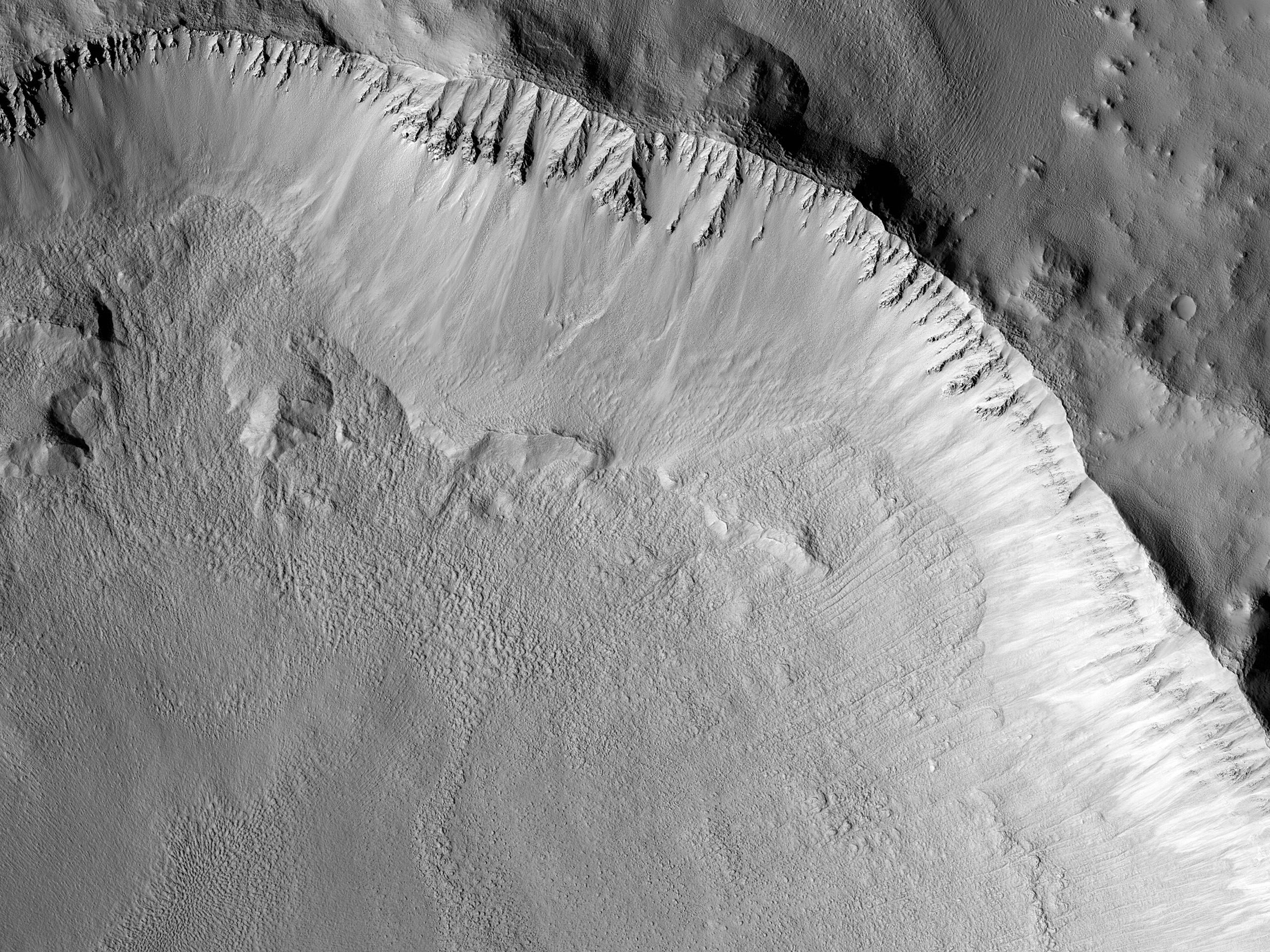 Cratera de impacto recente em Planitia Utopia