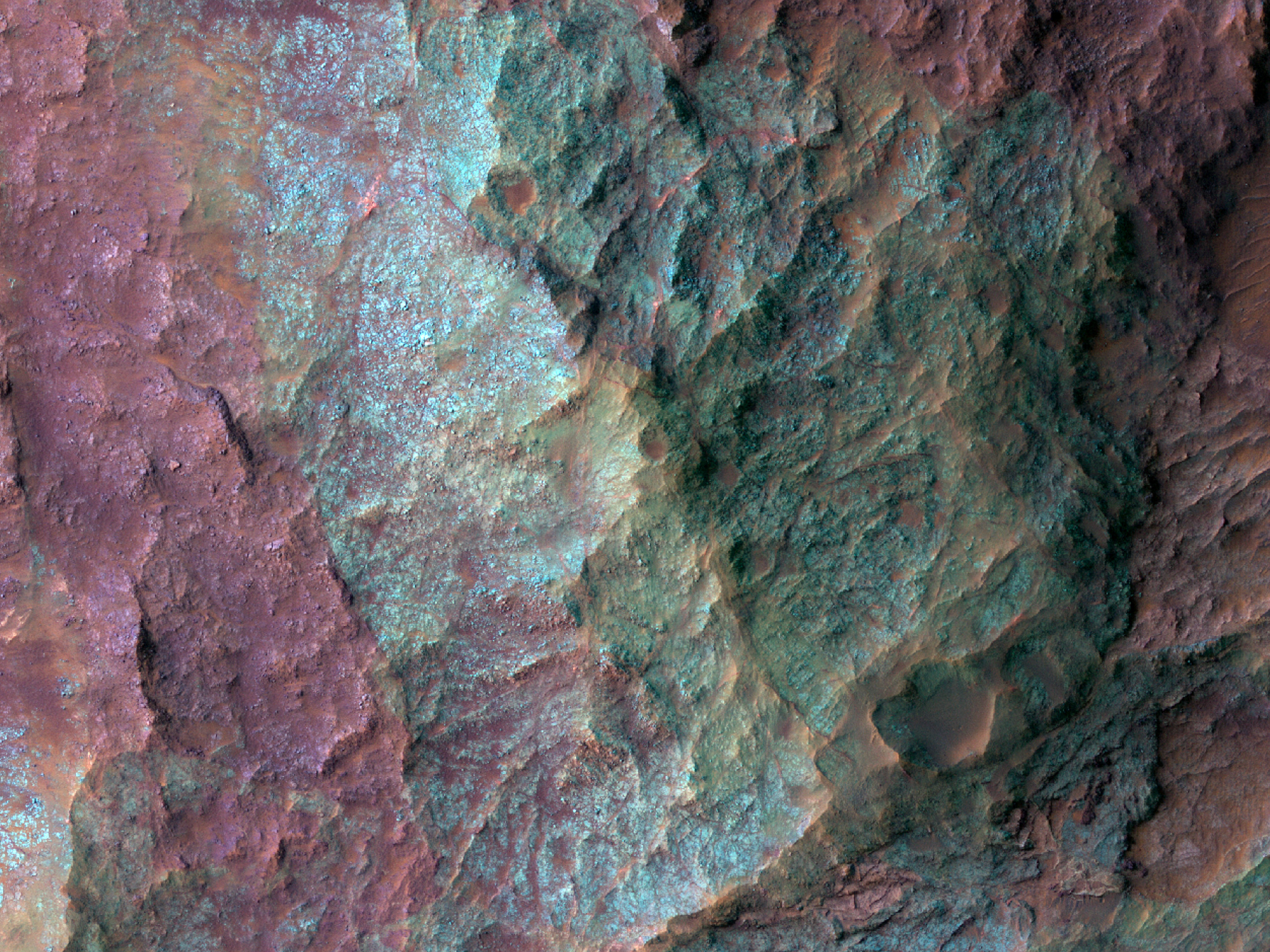 Des rochers multicolores dans le Cratère Ritchey 
