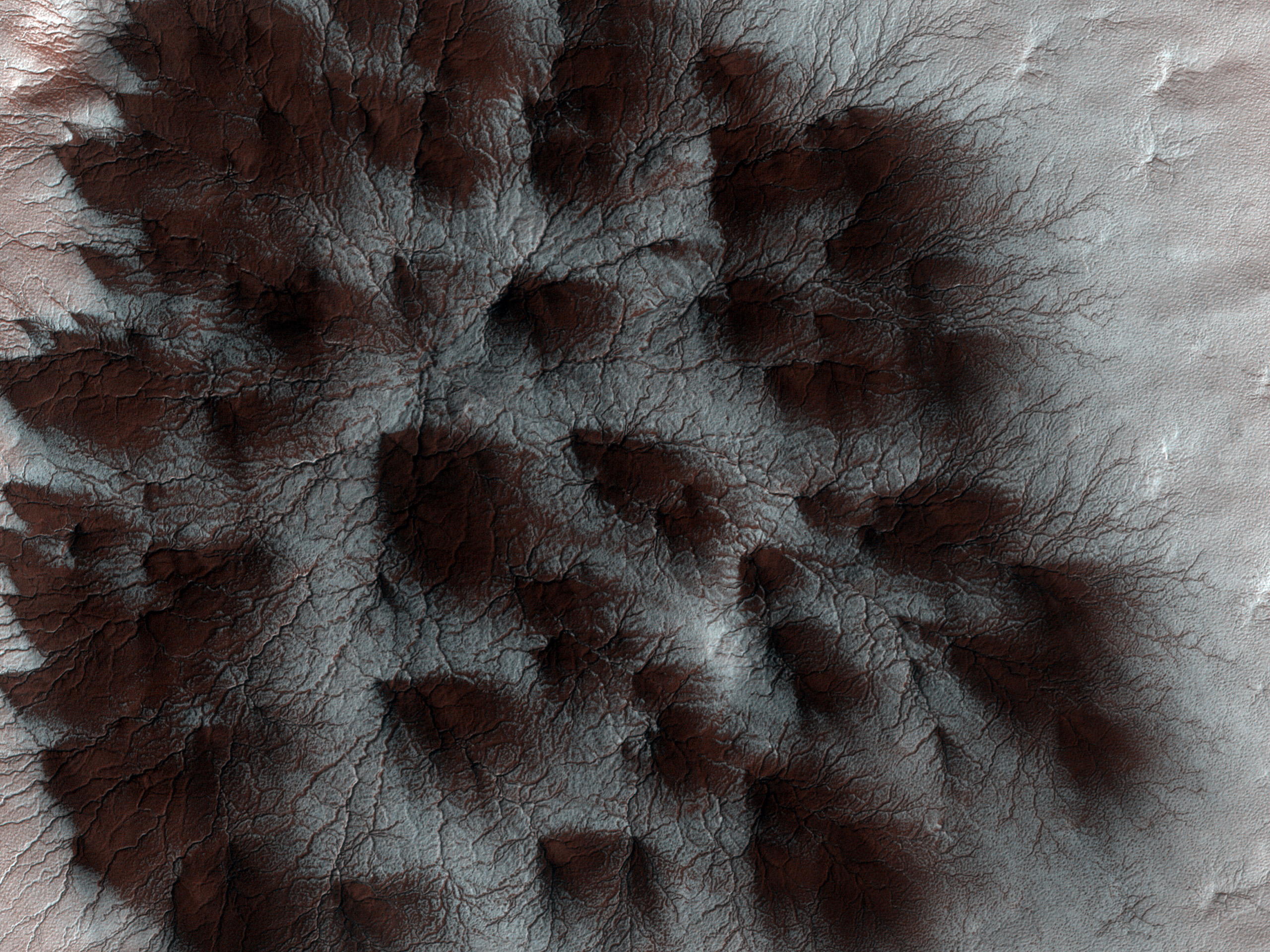 Forme complesse sulla superficie di Marte