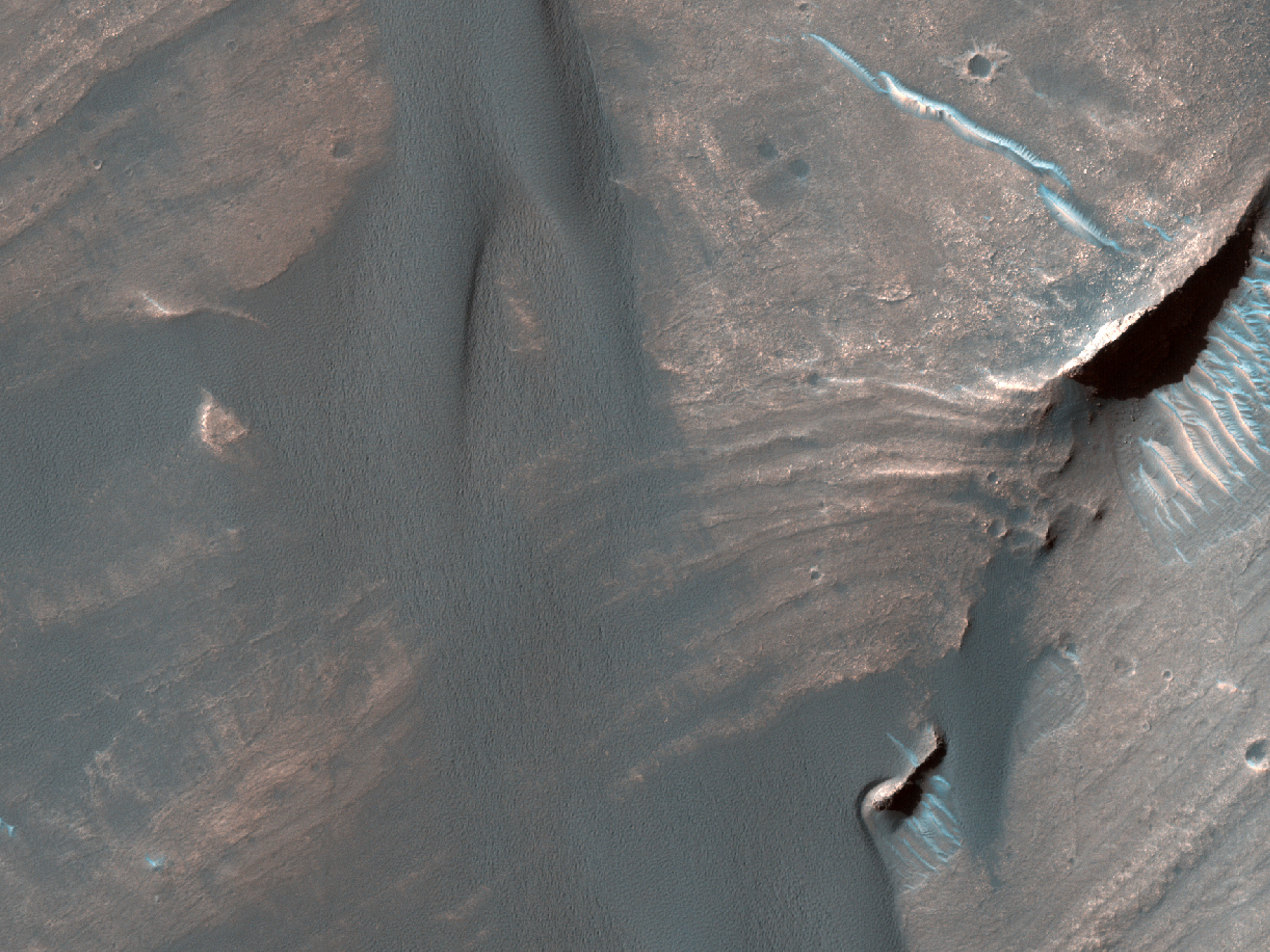 Dunes atop Layered Material in Capen Crater