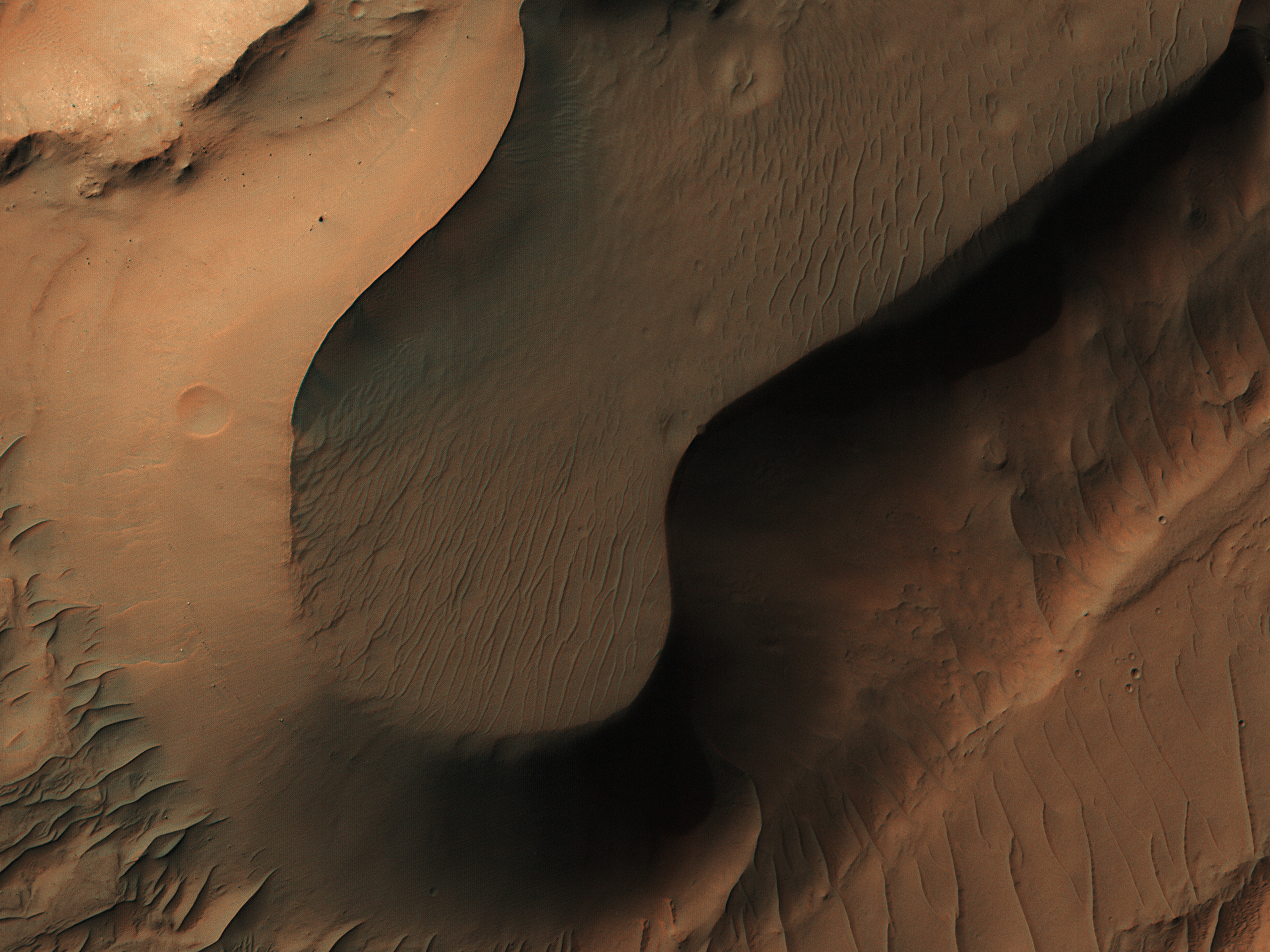 Along the Floor of Coprates Chasma