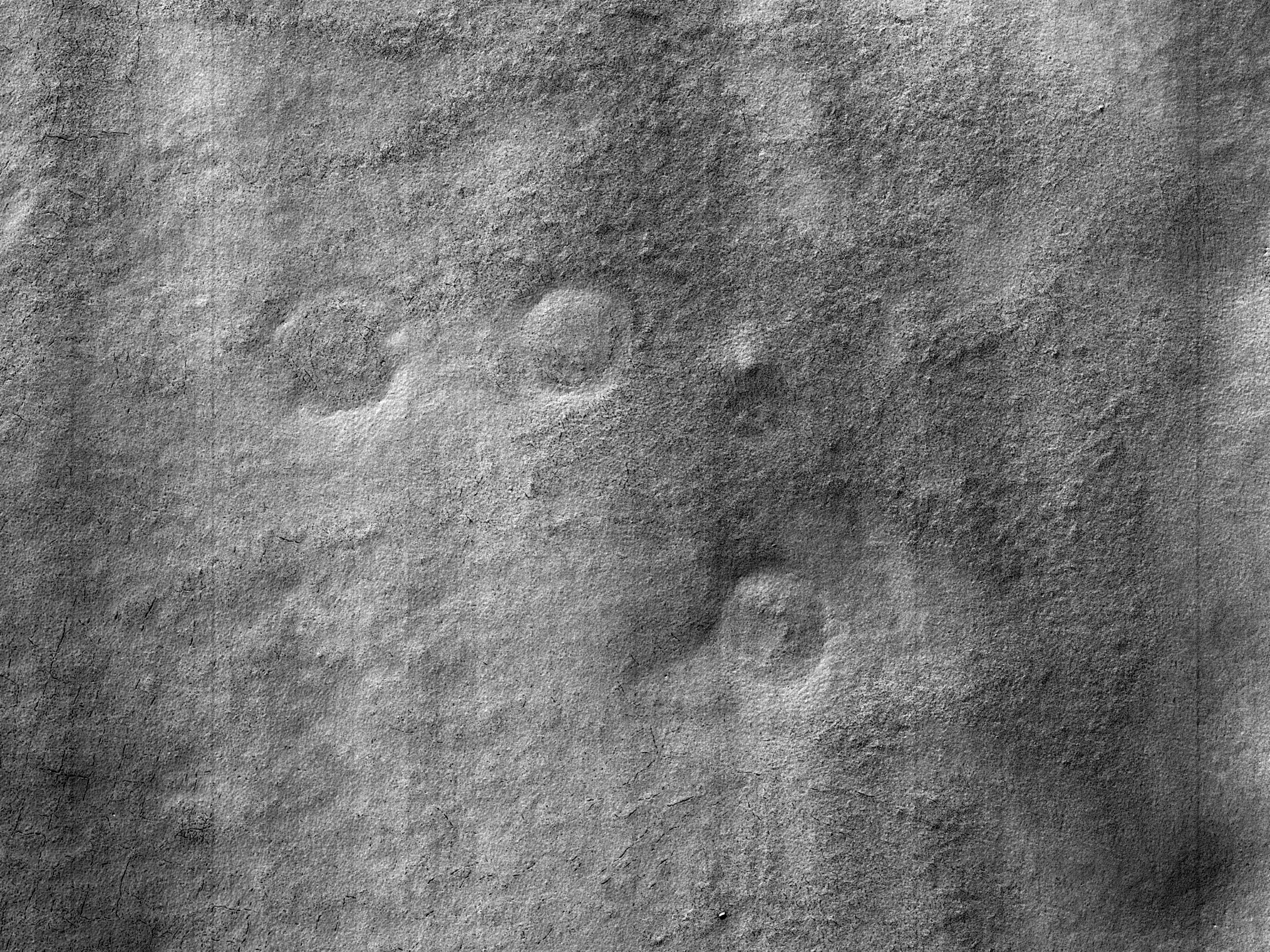 Solum in septentrionali procul ab equatore regione