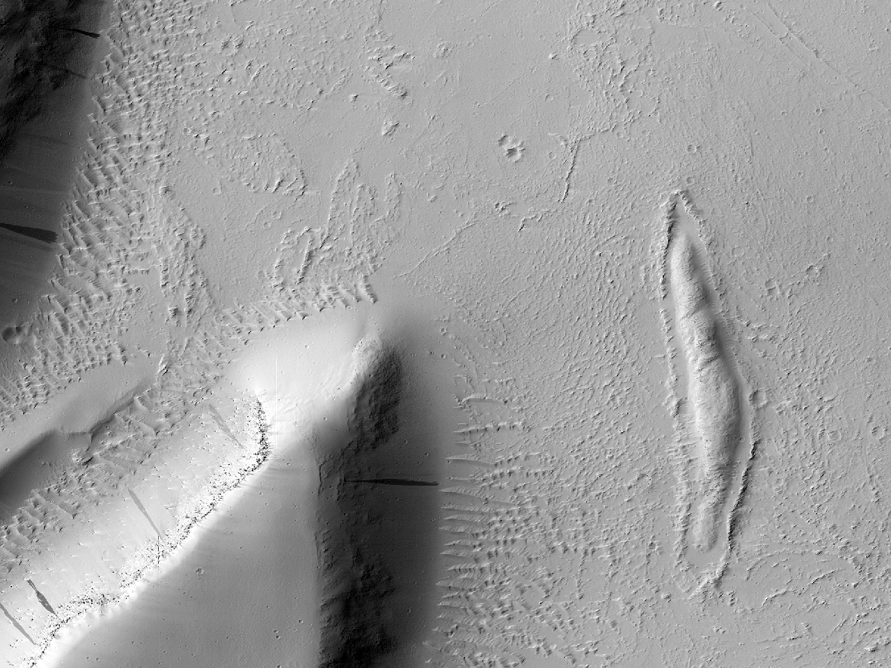 Ροές κοντά στο Χάσμα της Ηχούς (Echus Chasma)