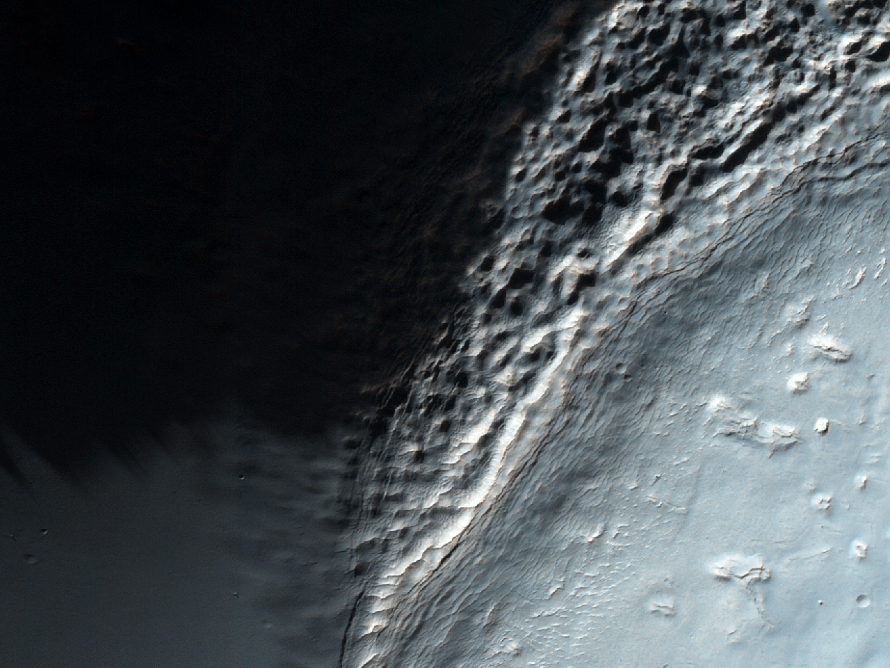 I strati di un cratere in Hellas Planitia