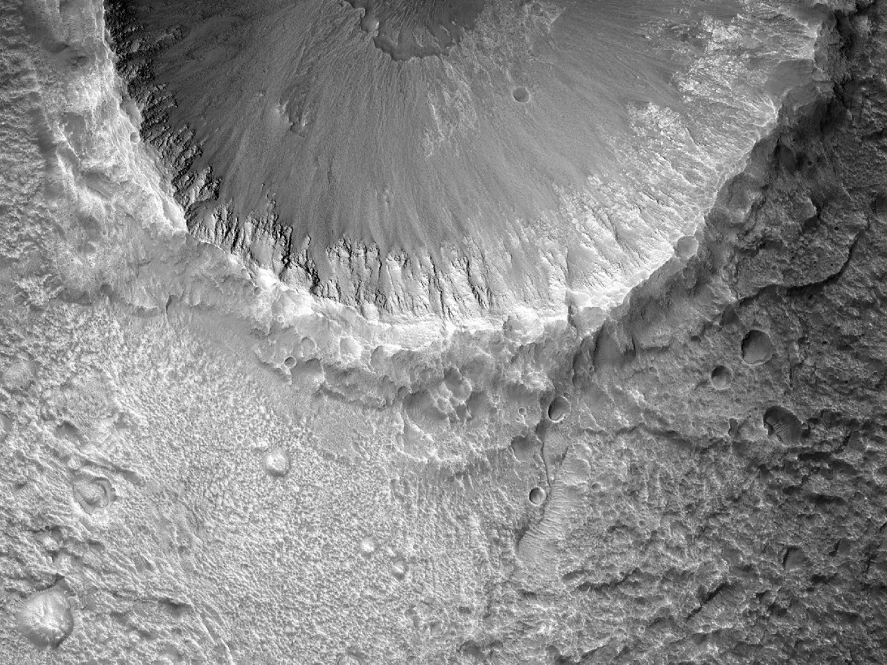 Exposio de material claro numa cratera de impacto