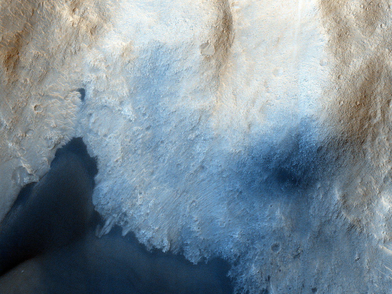 Potencial local de aterrissagem na Cratera Trouvelot
