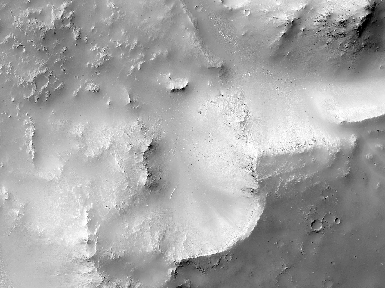 Crateres valles fabellaque continentes