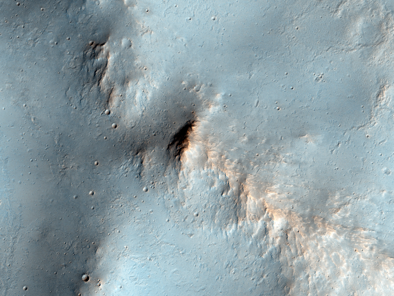 Erodierter Kraterrand in den sdlichen Hochlndern