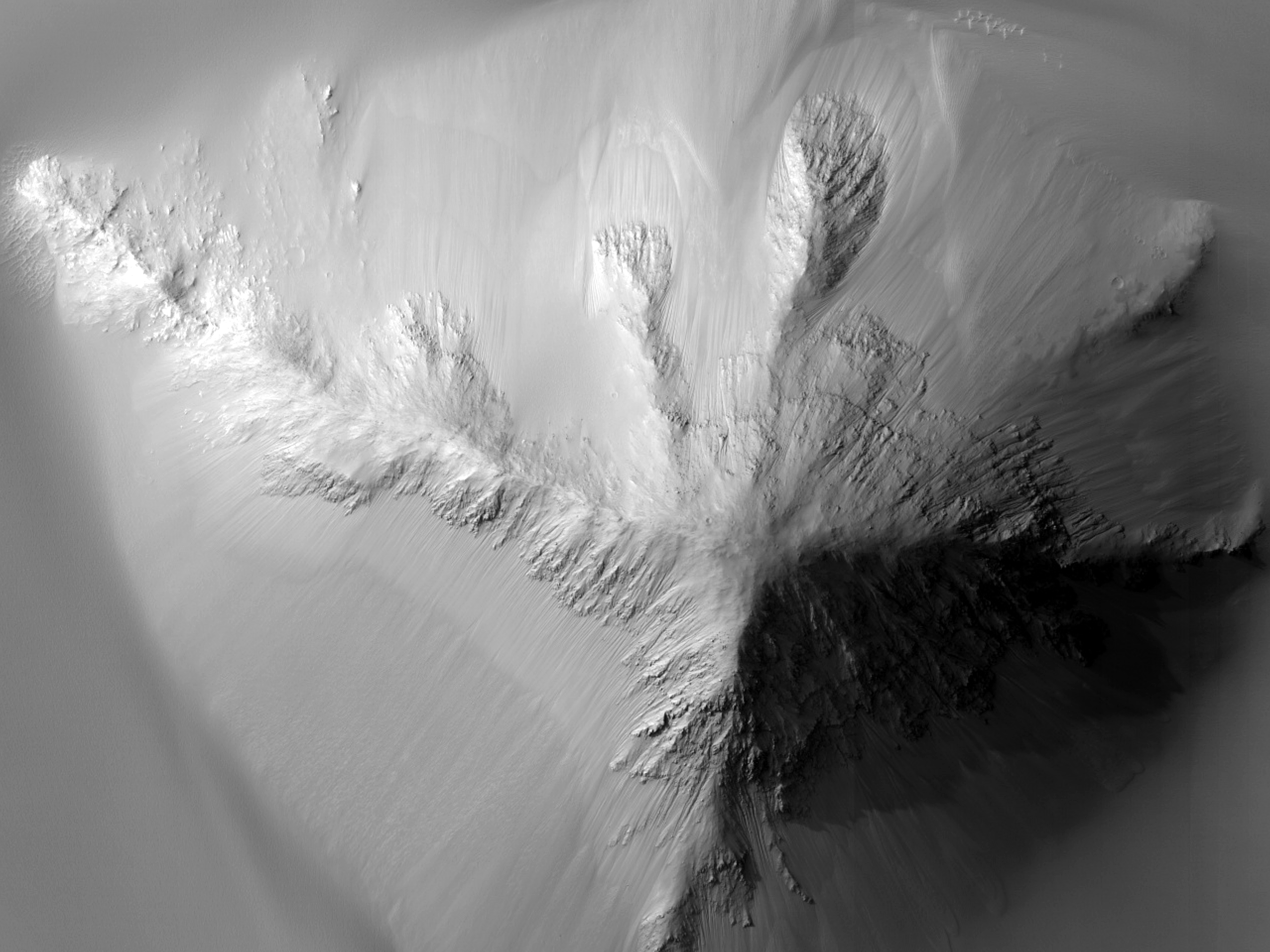 Ein aus dem Sand wachsender Hgel in Juventae Chasma