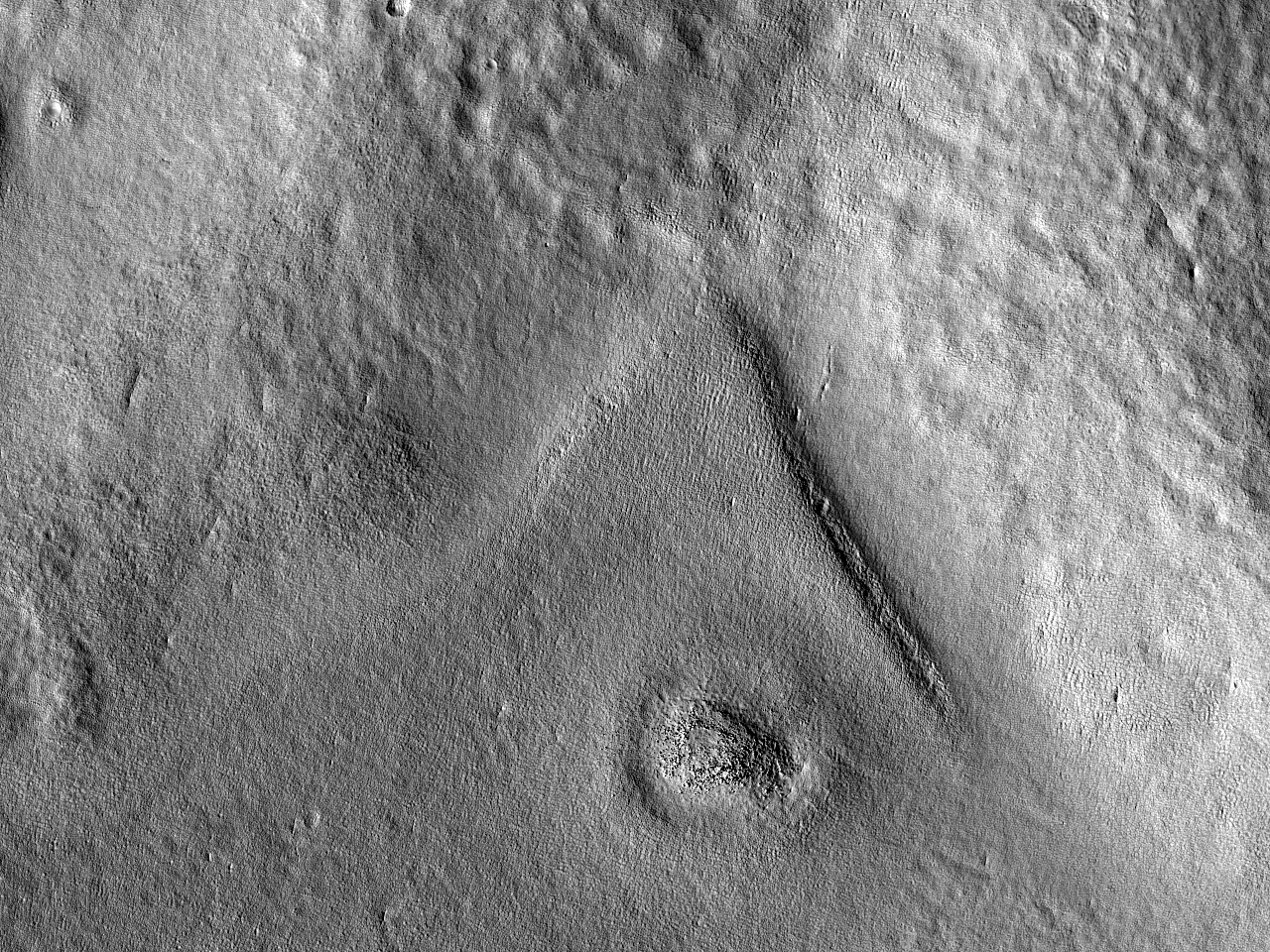 Grote grondophoping in een krater in het noordelijk deel van Arcadia Planitia