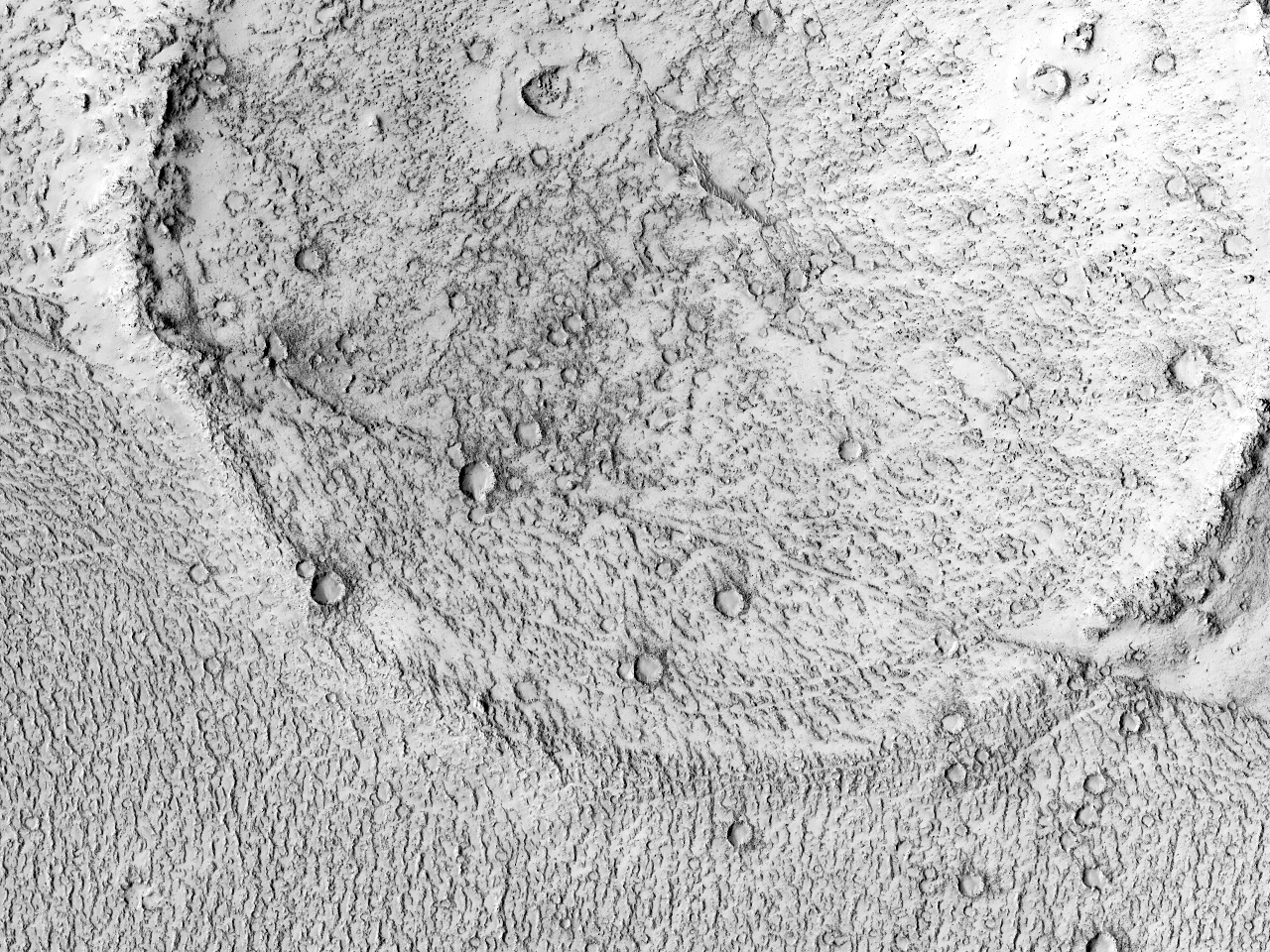 Starożytny krater w Tartarus Colles