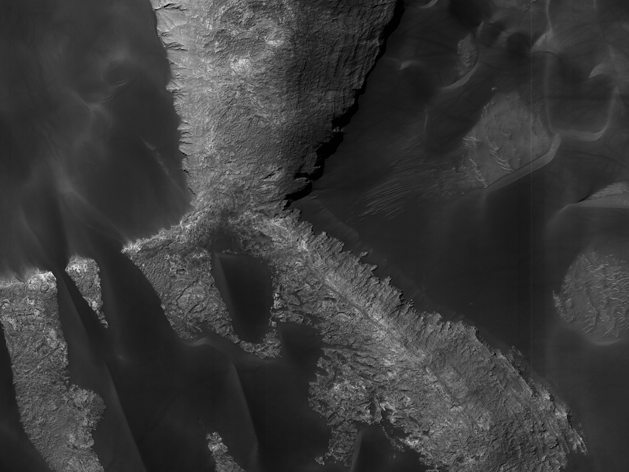 vervakning av sluttningar och sanddyner i Rabe-kratern