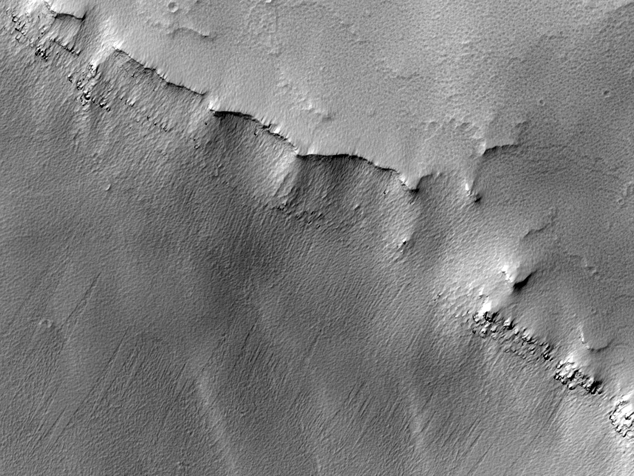 Noctis Labyrinthus