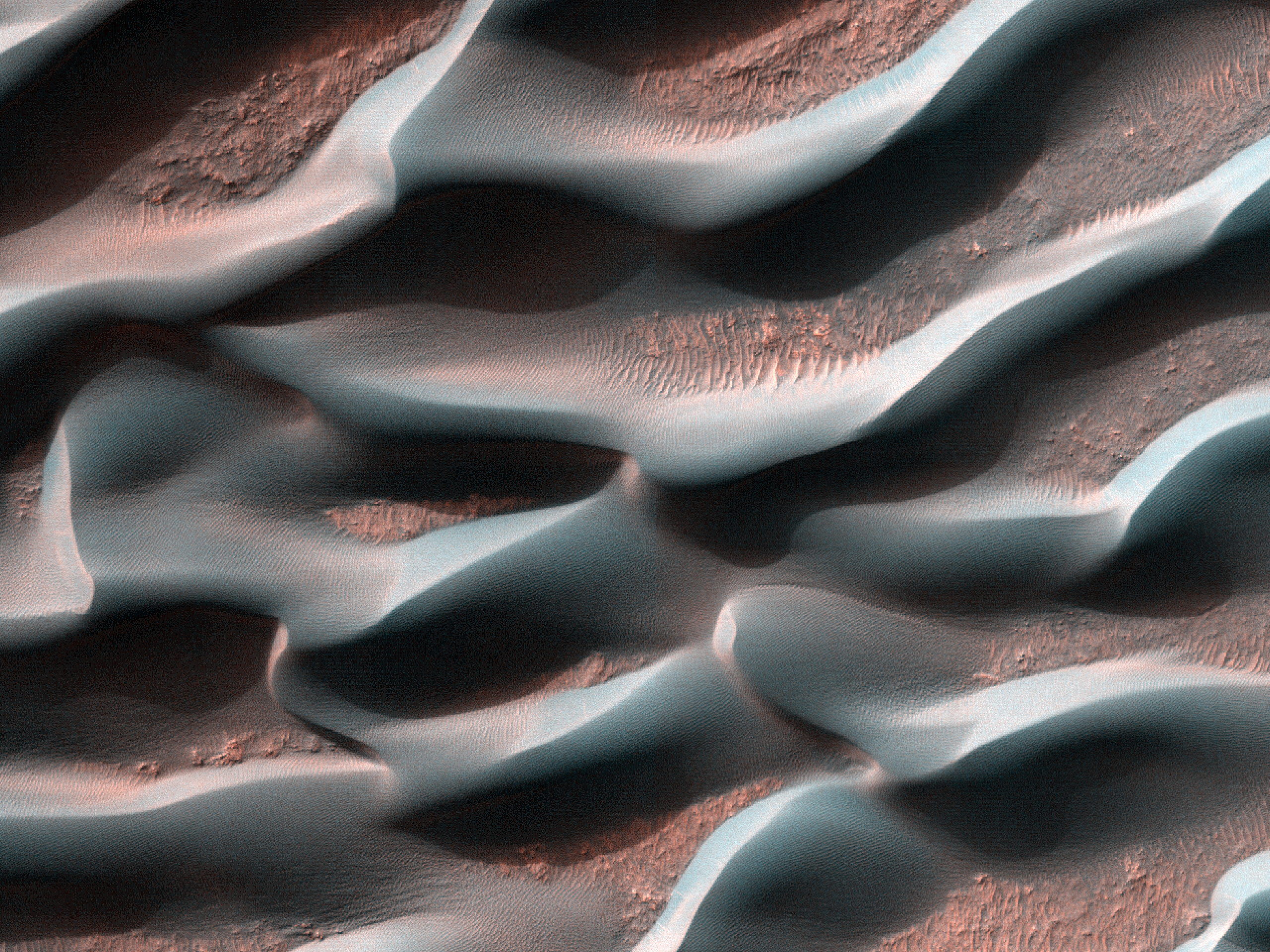 Изменения песчаной ряби на равнине Hellas Planitia