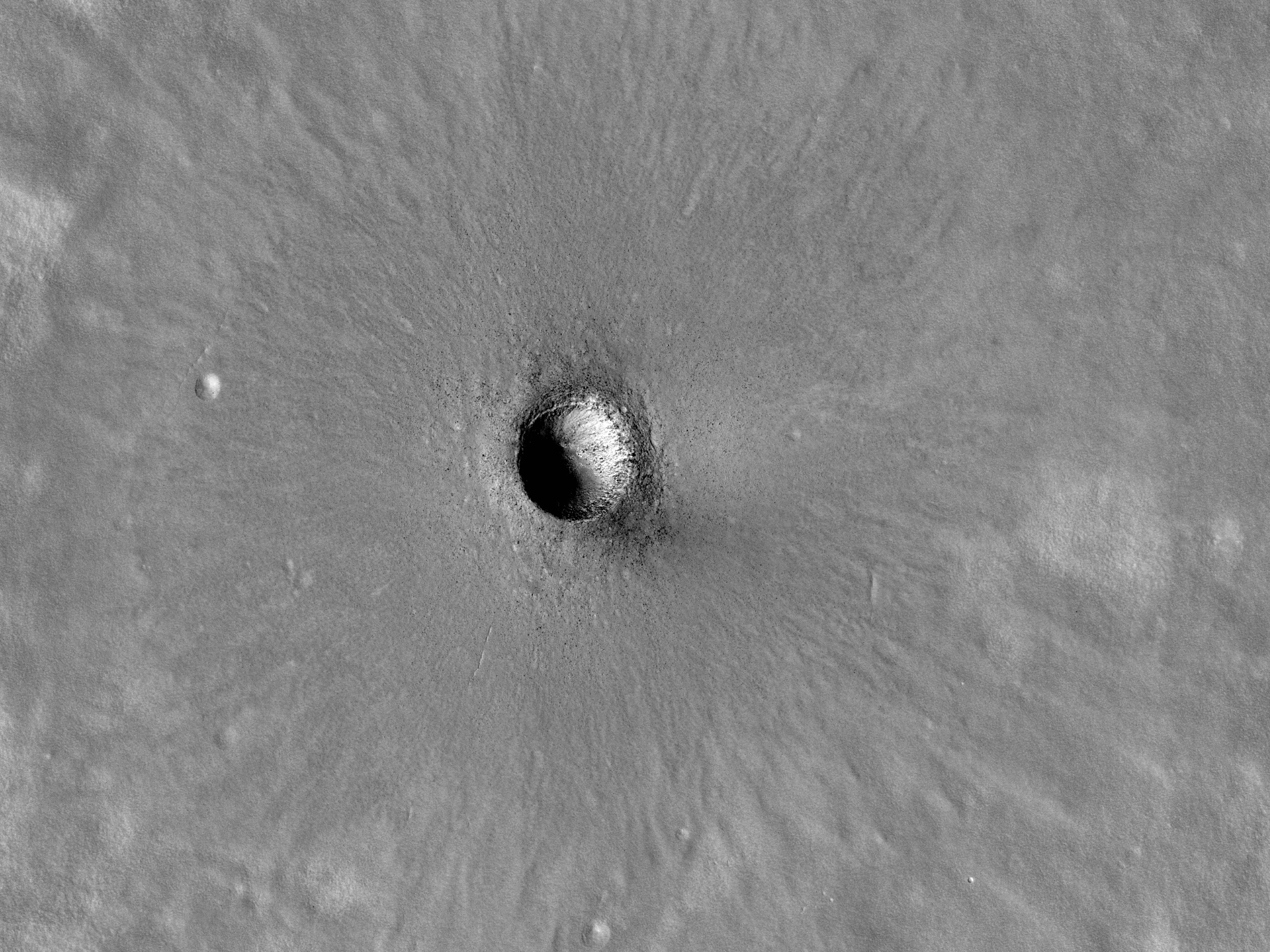 Tre freŝa malgranda kratero