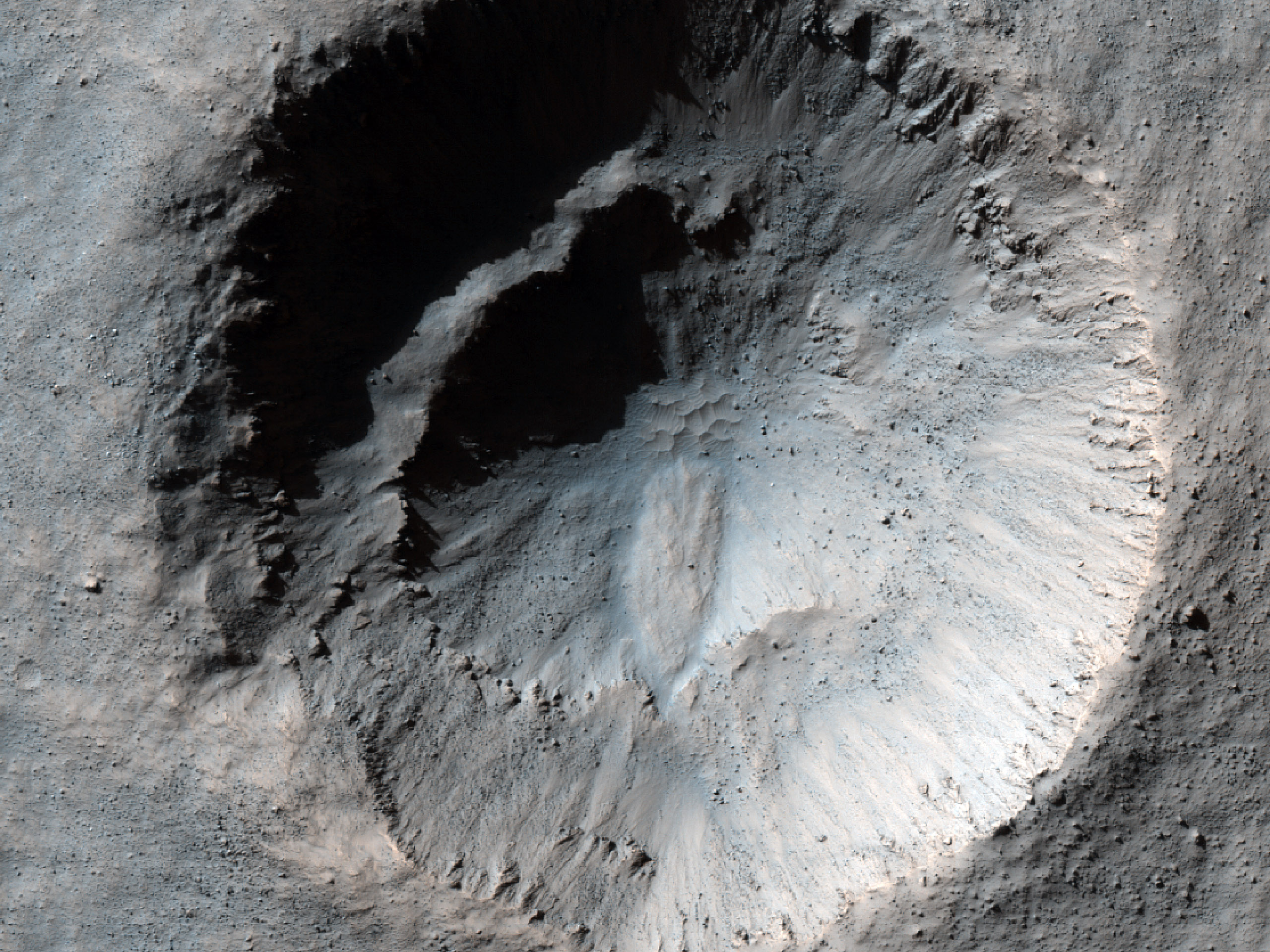 Bene servatus crater chiliometrum per medium patens