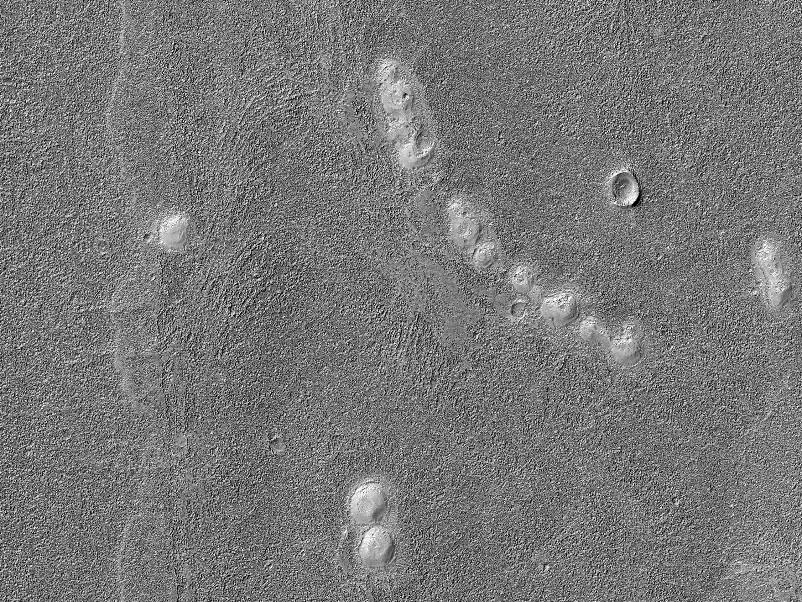 Kjeder av hauger i Utopia Planitia