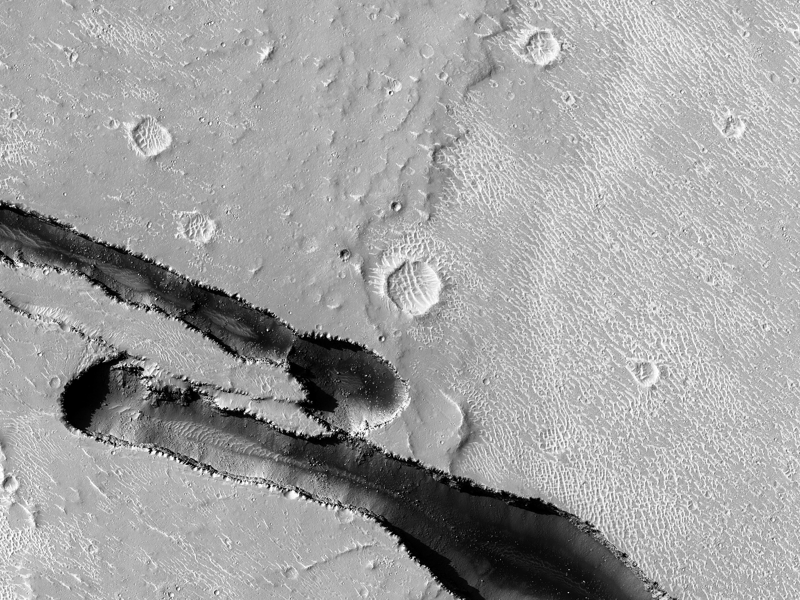 Cerberus Fossae Intersection with Flow Edge
