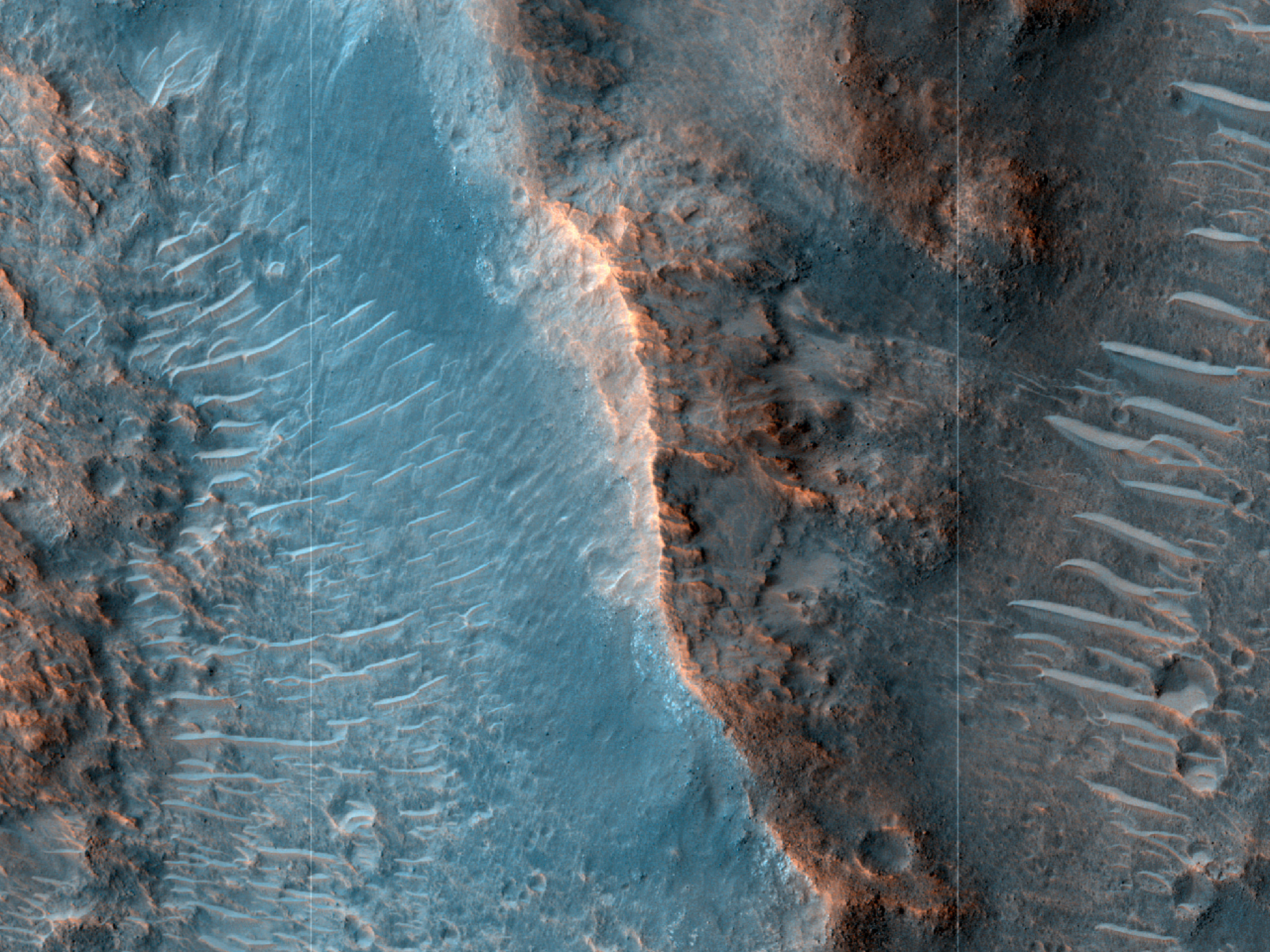 Край кратера з шарами поблизу долини Mawrth Vallis