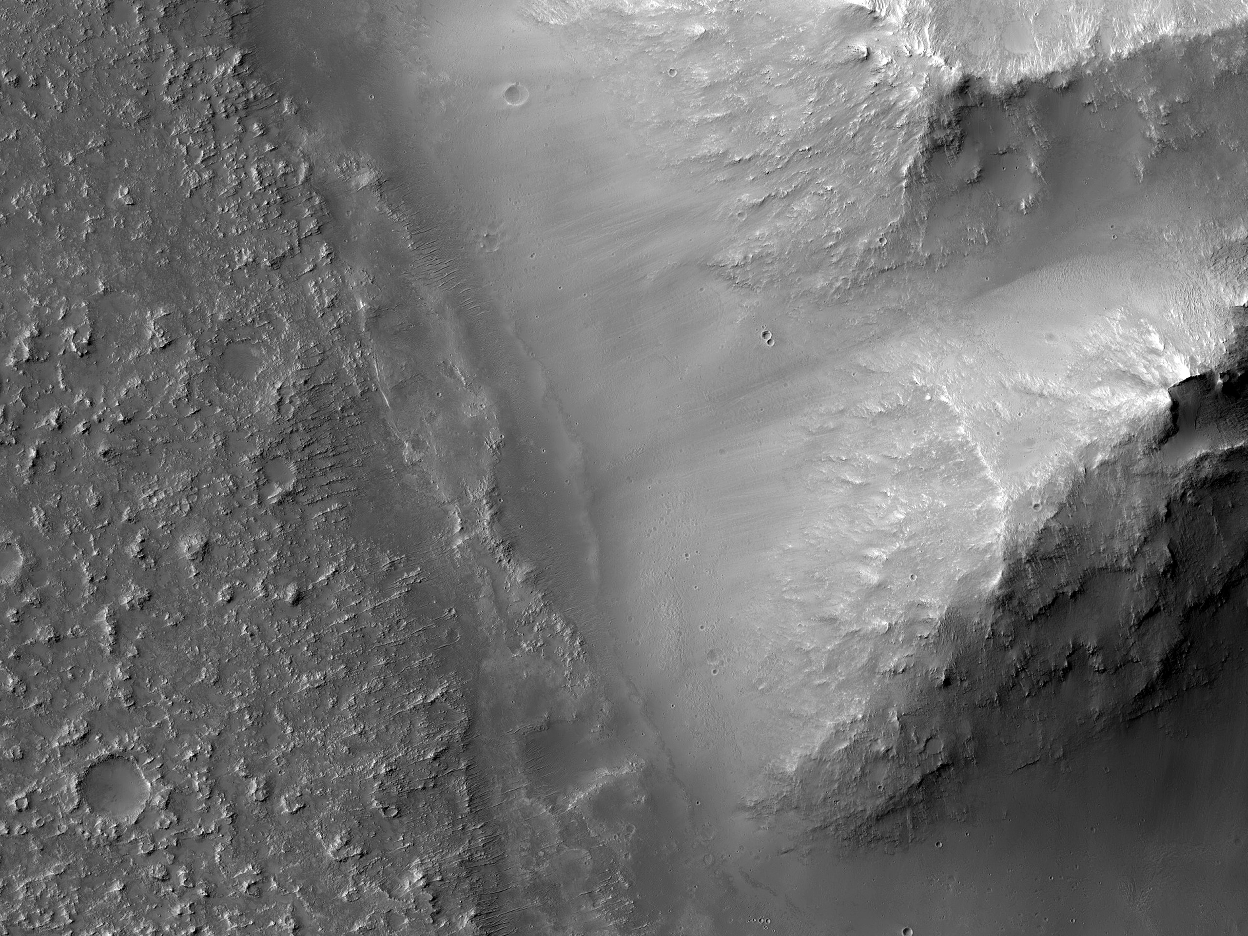 Lobate Flows in Huygens Crater