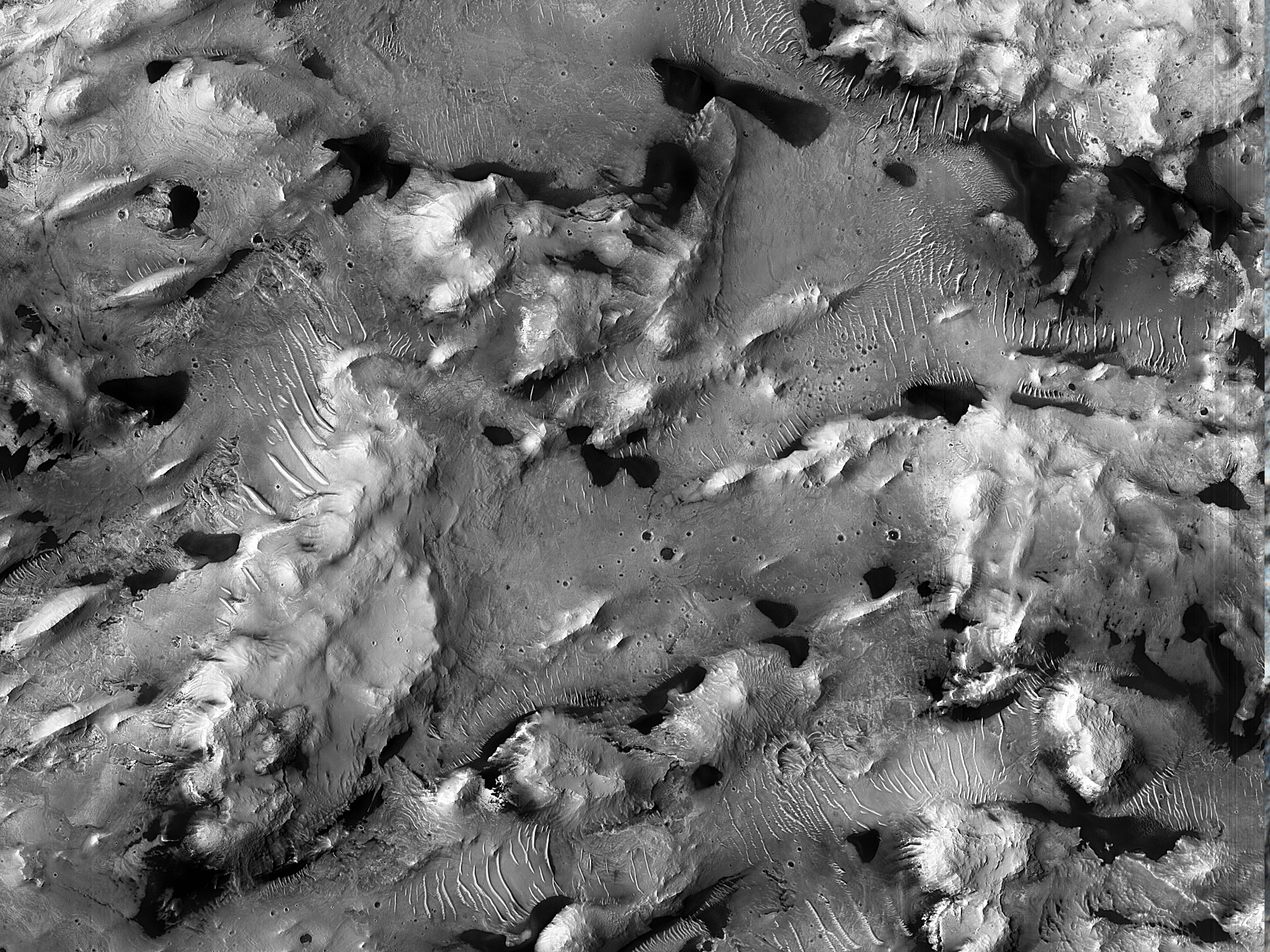 Sand Monitoring in Pasteur Crater