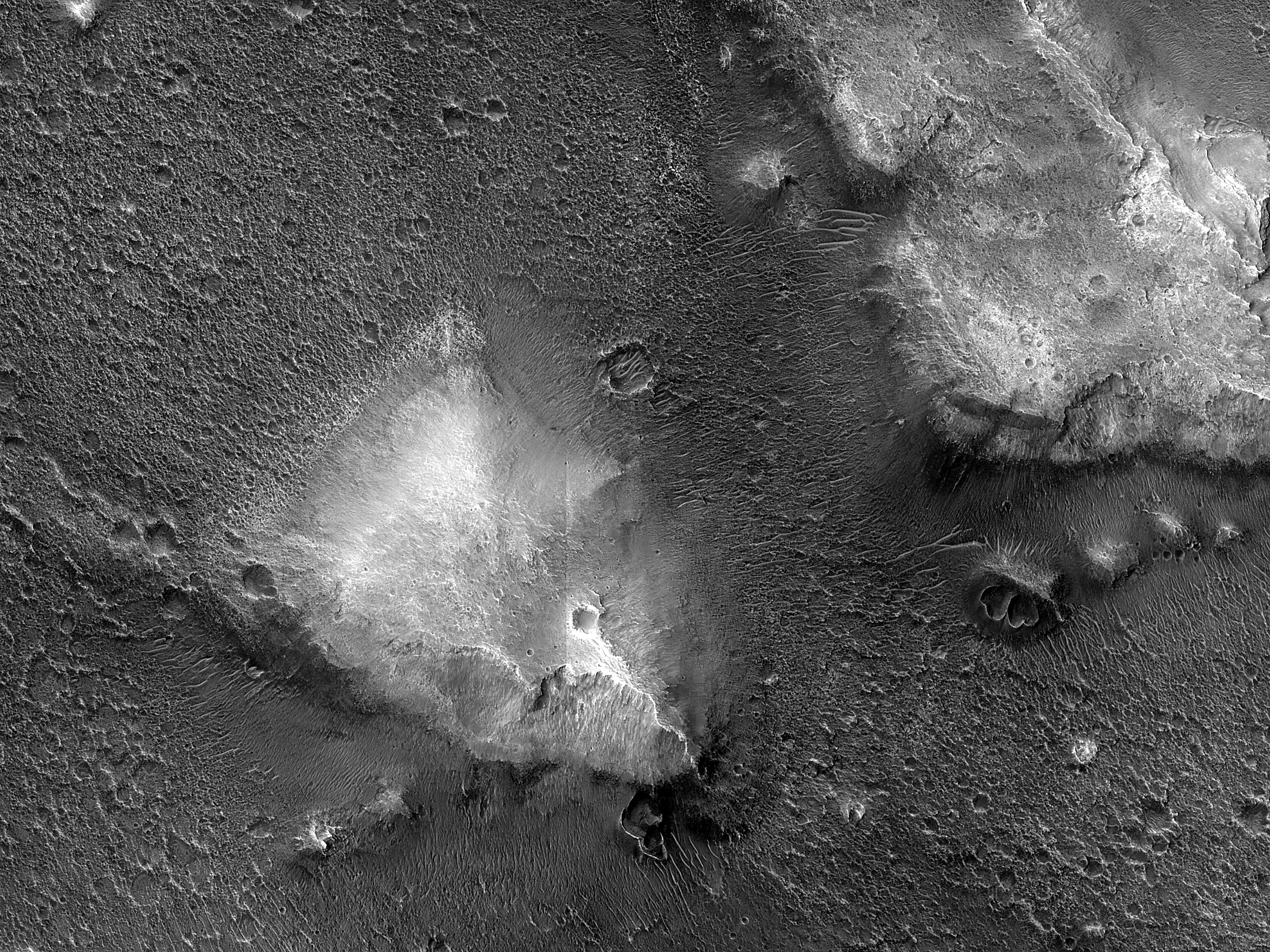 Crater-Delineating Mounds in Chryse Planitia