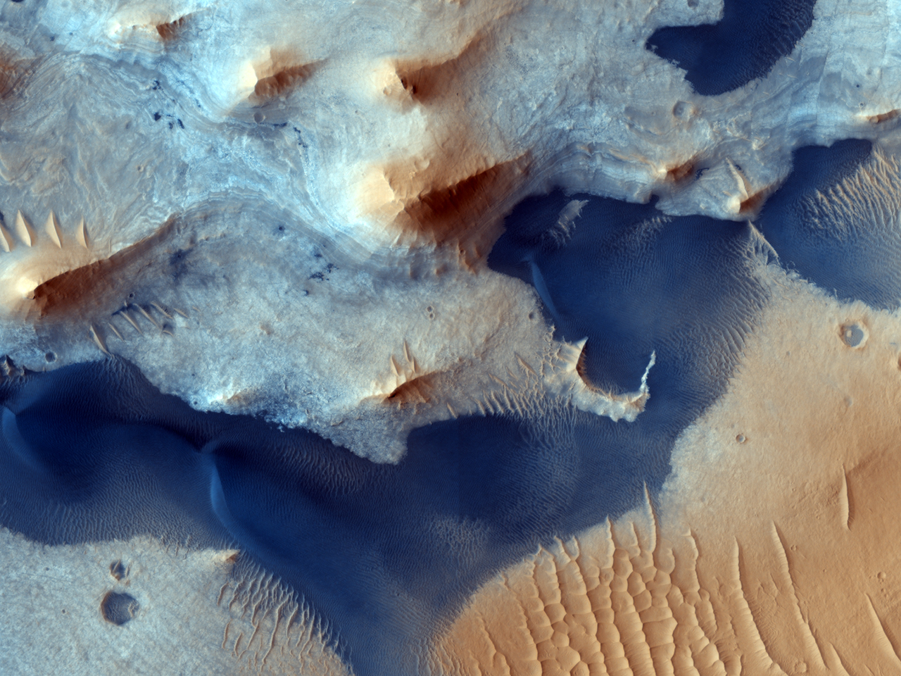 Central Deposits in Pasteur Crater