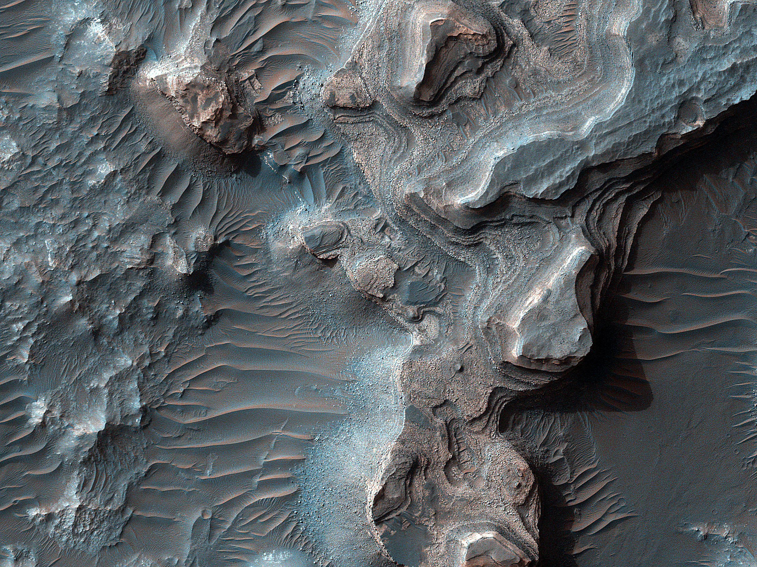 Layered Deposits in Uzboi Vallis