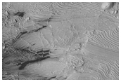 Faulted Layers in Impact Crater in Meridiani Planum 