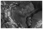  Light-Toned Outcrops in Aram Chaos