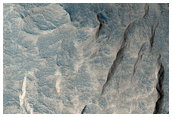 Light-Toned Mound in Tithonium Chasma