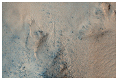 Exposed Layers in Maunder Crater