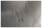 Large Block in the Olympus Mons Aureole