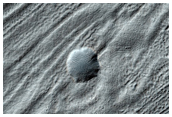 Reull Vallis Floor Features