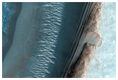 Layers in Arnus Vallis