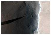Intra-Block Faulting in Olympus Mons Aureole
