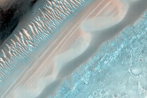 Arnus Vallis in Syrtis Major