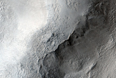 Ejecta Flow around Obstacle in West Utopia Planitia