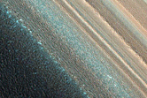 Streaks on Exposure of North Polar Layered Deposits