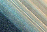 Streaks on Exposure of North Polar Layered Deposits